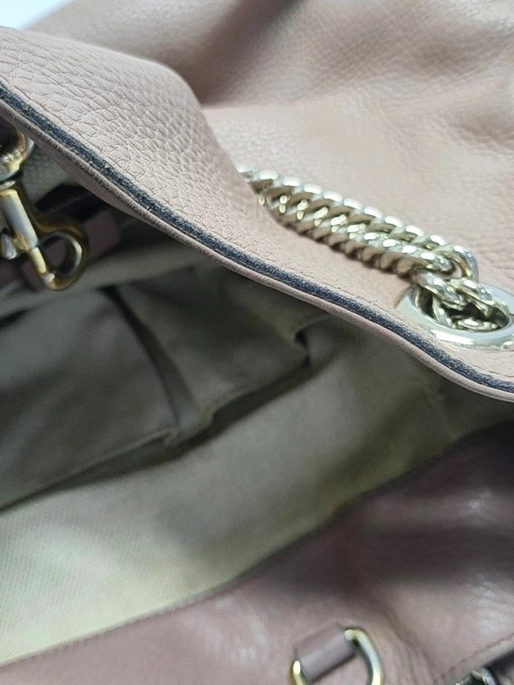 Gucci Blush Tan Soho Leather Shoulder Bag with Tassel - Picture 16 of 16